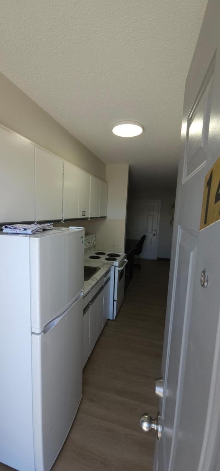 Riverside Motel Penticton Ngoại thất bức ảnh