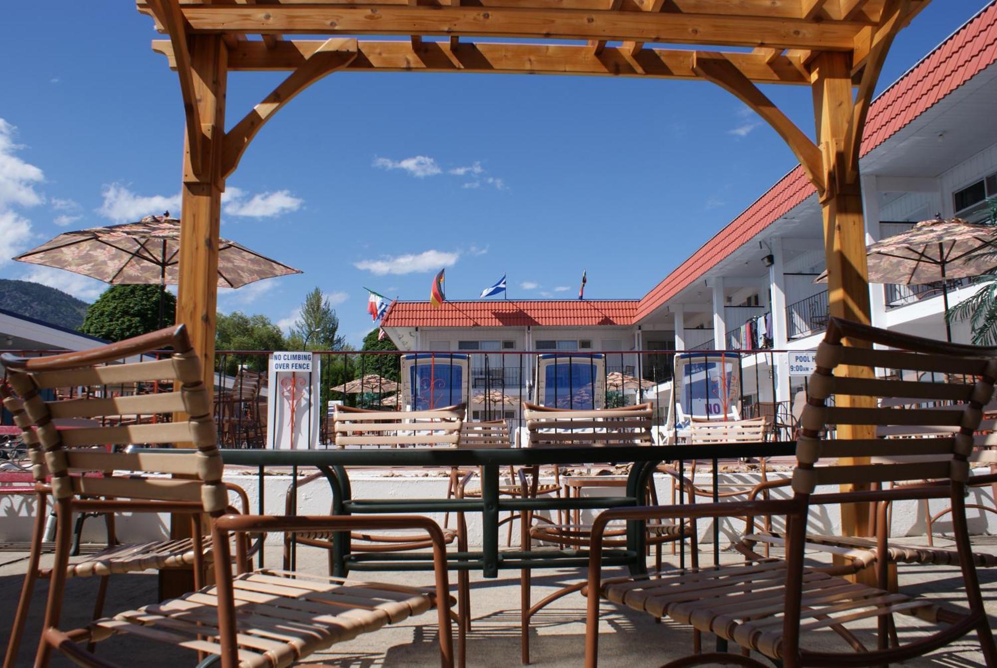 Riverside Motel Penticton Ngoại thất bức ảnh